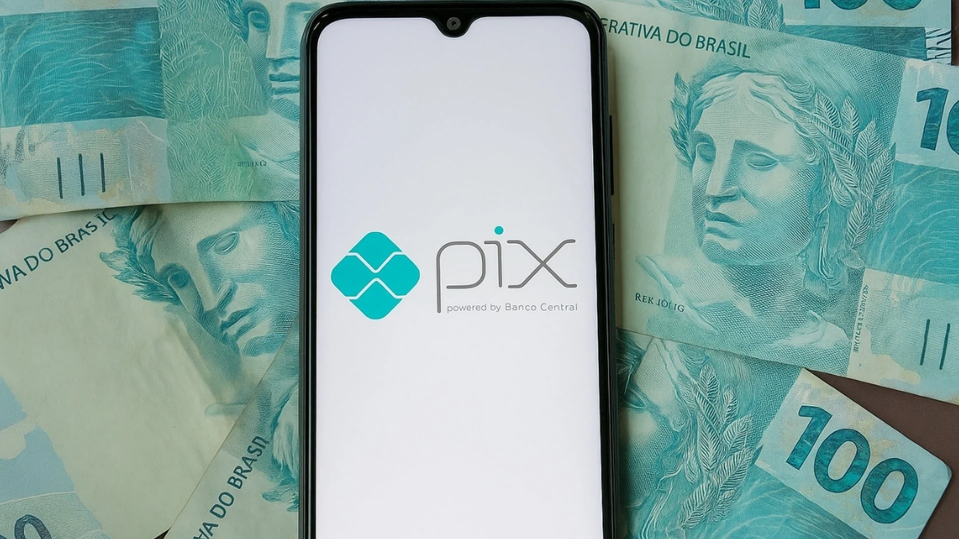 Pix: 5 curiosidades que você desconhece, do delay de segurança de 24 a 48 horas do Banco Central, à irrevogabilidade, chaves, MED, funções e golpes